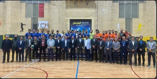  آیین اختتامیه دومین دوره مسابقات فوتسال جام رمضان گرامیداشت هفته کارگردر امور ورزش فولاد مبارکه اصفهان برگزار شد